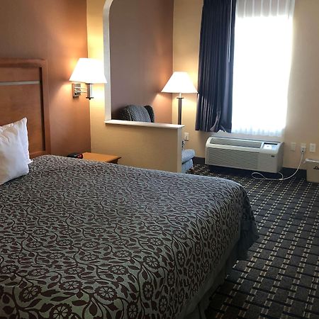 Days Inn By Wyndham Columbus Eksteriør bilde