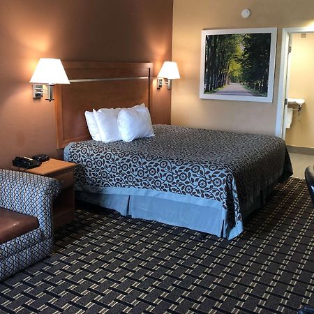 Days Inn By Wyndham Columbus Eksteriør bilde