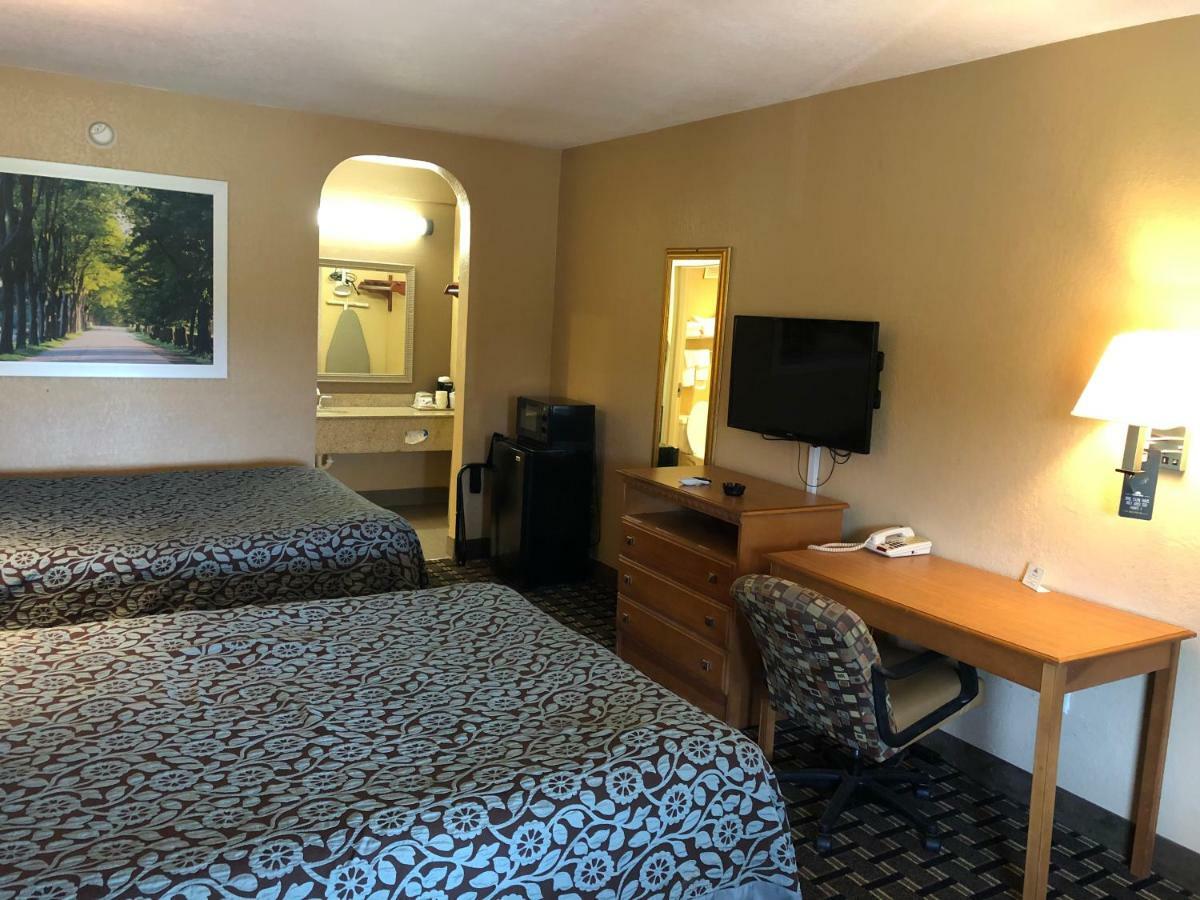 Days Inn By Wyndham Columbus Eksteriør bilde