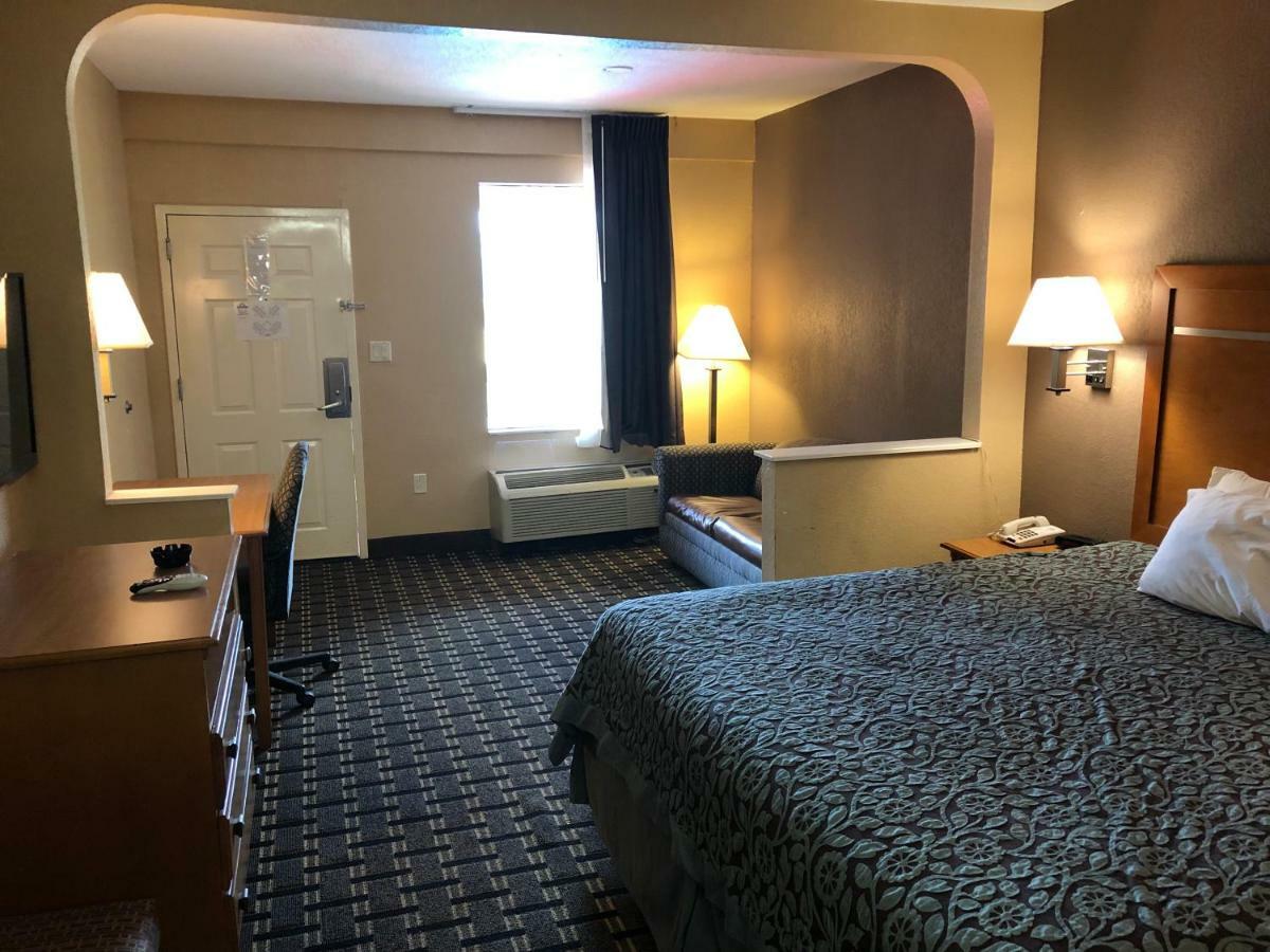 Days Inn By Wyndham Columbus Eksteriør bilde