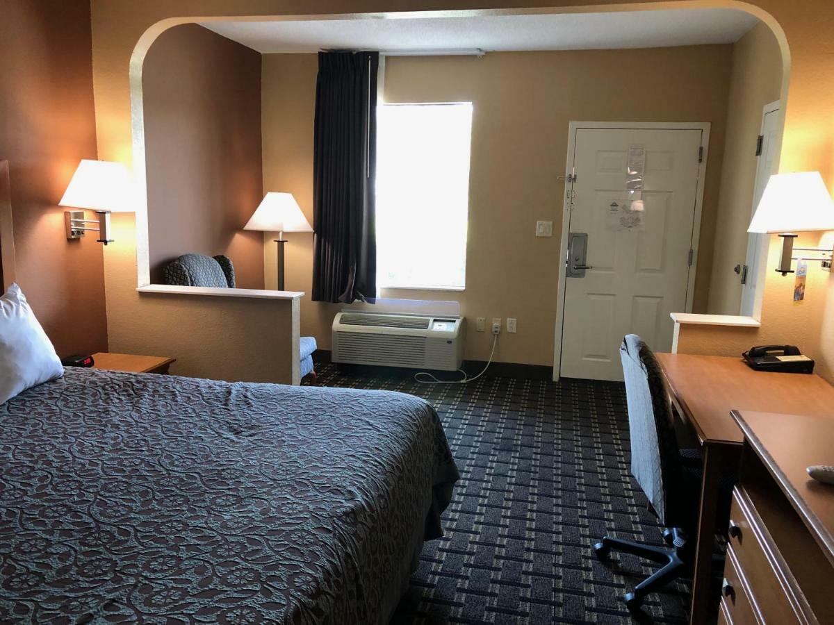 Days Inn By Wyndham Columbus Eksteriør bilde
